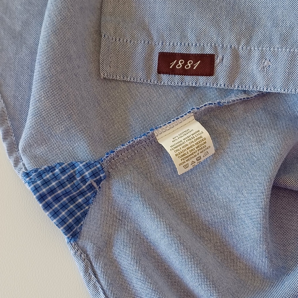 Van Heusen Originals Mens Classic Fit Blue Oxford Button Down Shirt M 15-15.5 - Picture 8 of 11